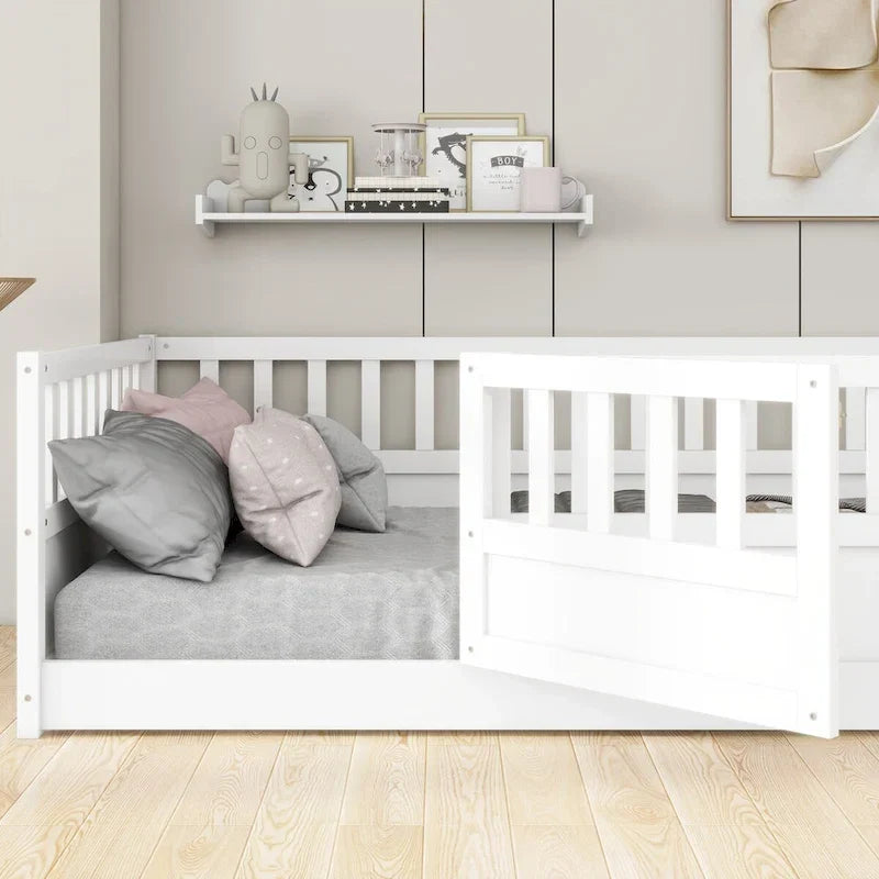 Montessori wooden children's floor bed with Support slat